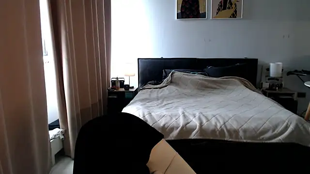 VivianCoke online show from 04.29.26