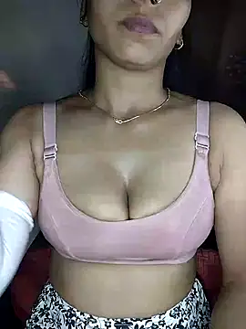 Snapshot of Savita2310 chatting on 10.17.25 Savita2310 online show from 10.17.25