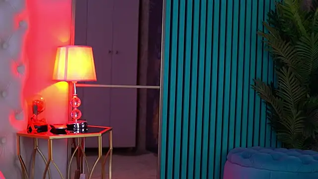 ArabellaPosh online show from 12.14.25