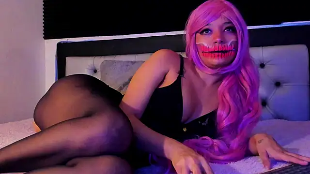 Snapshot of Akalidemon chatting on 11.26.25 Akalidemon online show from 11.26.25