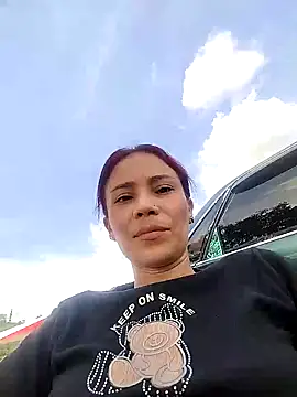 dulcelatin21 online show from 11.04.25