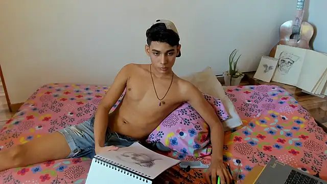 AliottTwink online show from 10.28.25