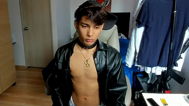 AliottTwink online show from 07.22.26