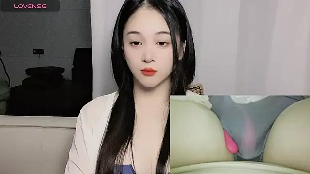 woaiqinqin online show from 10.17.25