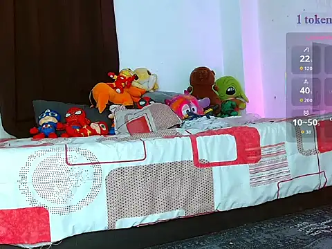 Snapshot of aaronjames1 chatting on 12.01.25 aaronjames1 online show from 12.01.25