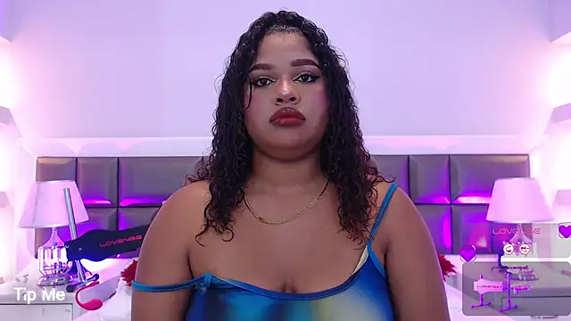 LennaEvans online show from 10.15.25