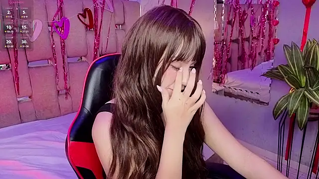 Snapshot of ZharaLux chatting on 02.09.26 ZharaLux online show from 02.09.26