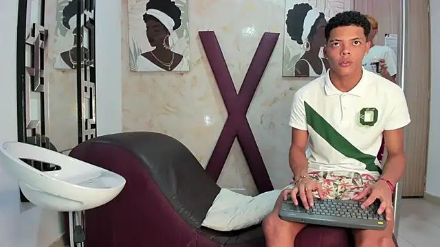 PRETTY FEM online show from 06.17.26