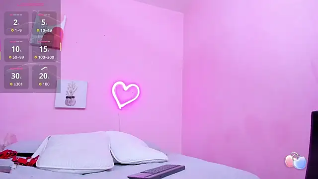 Snapshot of Georgina_Ferri_ chatting on 09.17.25 Georgina Ferri online show from 09.17.25