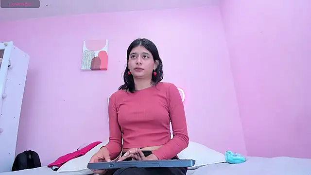 Snapshot of Georgina_Ferri_ chatting on 09.19.25 Georgina Ferri online show from 09.19.25