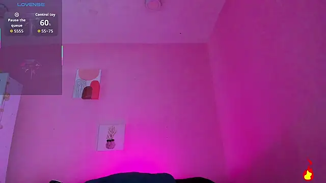 Snapshot of Georgina_Ferri_ chatting on 11.22.25 Georgina Ferri online show from 11.22.25