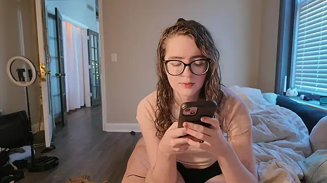 knottybunny online show from 11.28.25