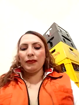 VERONICA  03 online show from 12.15.25