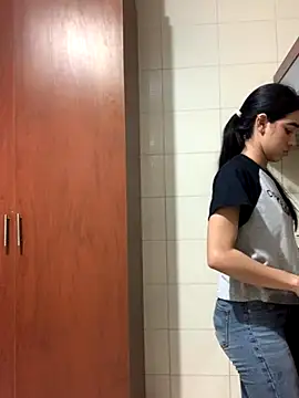 Kylie Patrick online show from 10.17.25