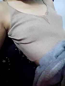  Thaotam  online show from 10.15.25