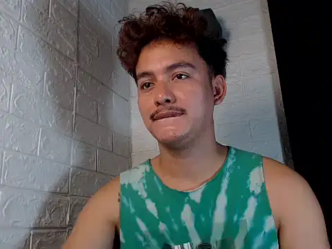 Snapshot of Tempting_jon chatting on 04.02.26 Tempting jon online show from 04.02.26