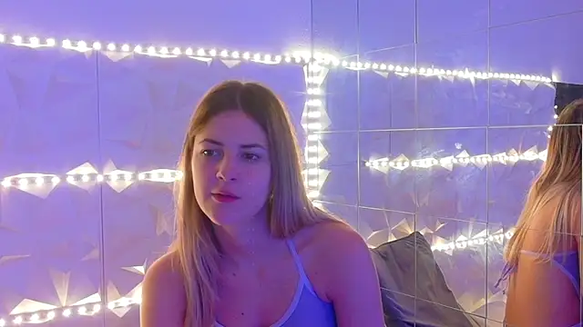 Aishha  online show from 11.10.25