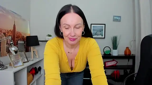 Velvet Jasmine online show from 10.09.25