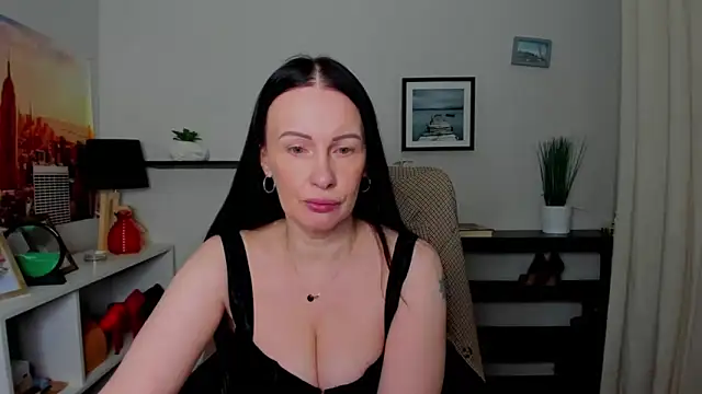 Velvet Jasmine online show from 11.25.25