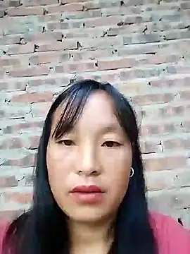 Snapshot of miss-su chatting on 09.13.25 miss-su online show from 09.13.25