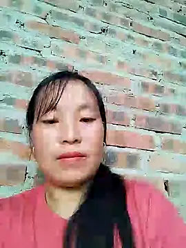 Snapshot of miss-su chatting on 09.14.25 miss-su online show from 09.14.25