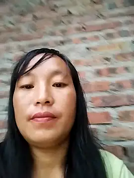 Snapshot of miss-su chatting on 09.15.25 miss-su online show from 09.15.25