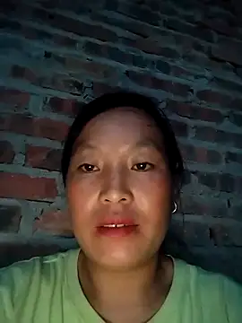 Snapshot of miss-su chatting on 09.16.25 miss-su online show from 09.16.25