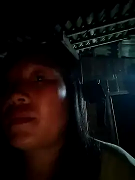 Snapshot of miss-su chatting on 09.16.25 miss-su online show from 09.16.25