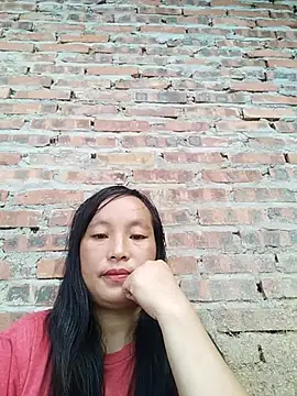 Snapshot of miss-su chatting on 09.19.25 miss-su online show from 09.19.25