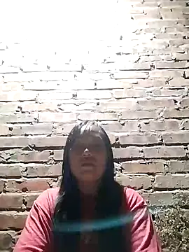 Snapshot of miss-su chatting on 09.19.25 miss-su online show from 09.19.25