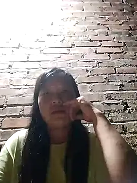 Snapshot of miss-su chatting on 09.20.25 miss-su online show from 09.20.25