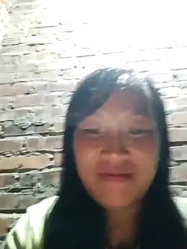 Snapshot of miss-su chatting on 09.24.25 miss-su online show from 09.24.25