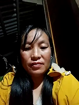 Snapshot of miss-su chatting on 09.26.25 miss-su online show from 09.26.25