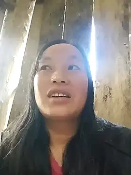 Snapshot of miss-su chatting on 09.28.25 miss-su online show from 09.28.25