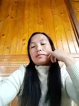 Snapshot of miss-su chatting on 09.29.25 miss-su online show from 09.29.25