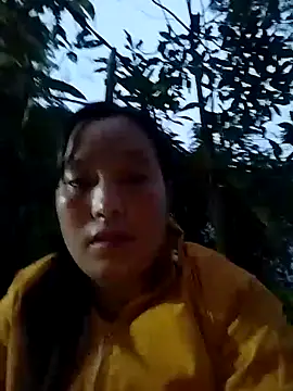 Snapshot of miss-su chatting on 10.03.25 miss-su online show from 10.03.25