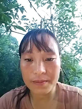 Snapshot of miss-su chatting on 10.05.25 miss-su online show from 10.05.25