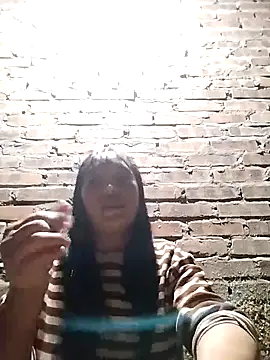 Snapshot of miss-su chatting on 10.06.25 miss-su online show from 10.06.25