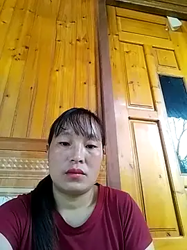 Snapshot of miss-su chatting on 10.17.25 miss-su online show from 10.17.25