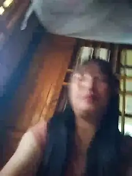 Snapshot of miss-su chatting on 10.18.25 miss-su online show from 10.18.25