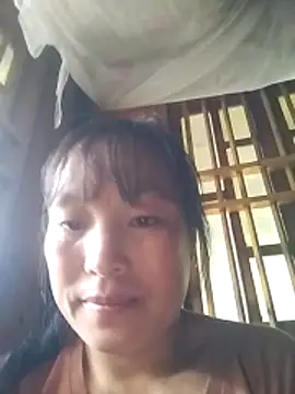 Snapshot of miss-su chatting on 10.19.25 miss-su online show from 10.19.25