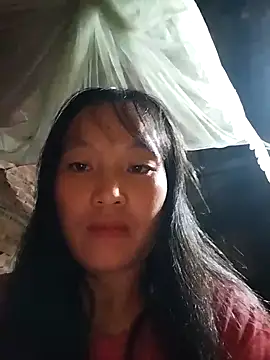 Snapshot of miss-su chatting on 10.26.25 miss-su online show from 10.26.25