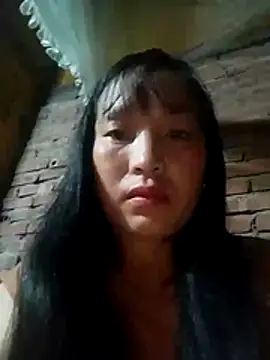 Snapshot of miss-su chatting on 10.27.25 miss-su online show from 10.27.25