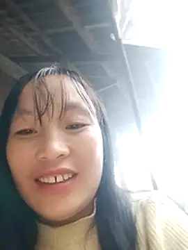 Snapshot of miss-su chatting on 11.02.25 miss-su online show from 11.02.25