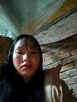 Snapshot of miss-su chatting on 11.04.25 miss-su online show from 11.04.25