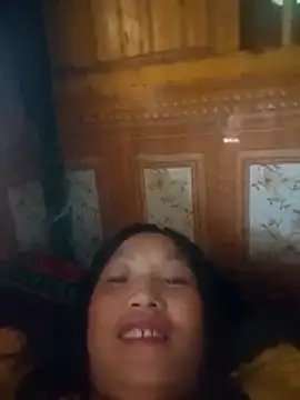 Snapshot of miss-su chatting on 11.05.25 miss-su online show from 11.05.25