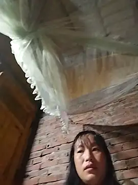 Snapshot of miss-su chatting on 11.05.25 miss-su online show from 11.05.25