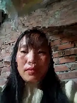 Snapshot of miss-su chatting on 11.14.25 miss-su online show from 11.14.25