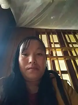 Snapshot of miss-su chatting on 11.22.25 miss-su online show from 11.22.25