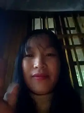 Snapshot of miss-su chatting on 11.29.25 miss-su online show from 11.29.25